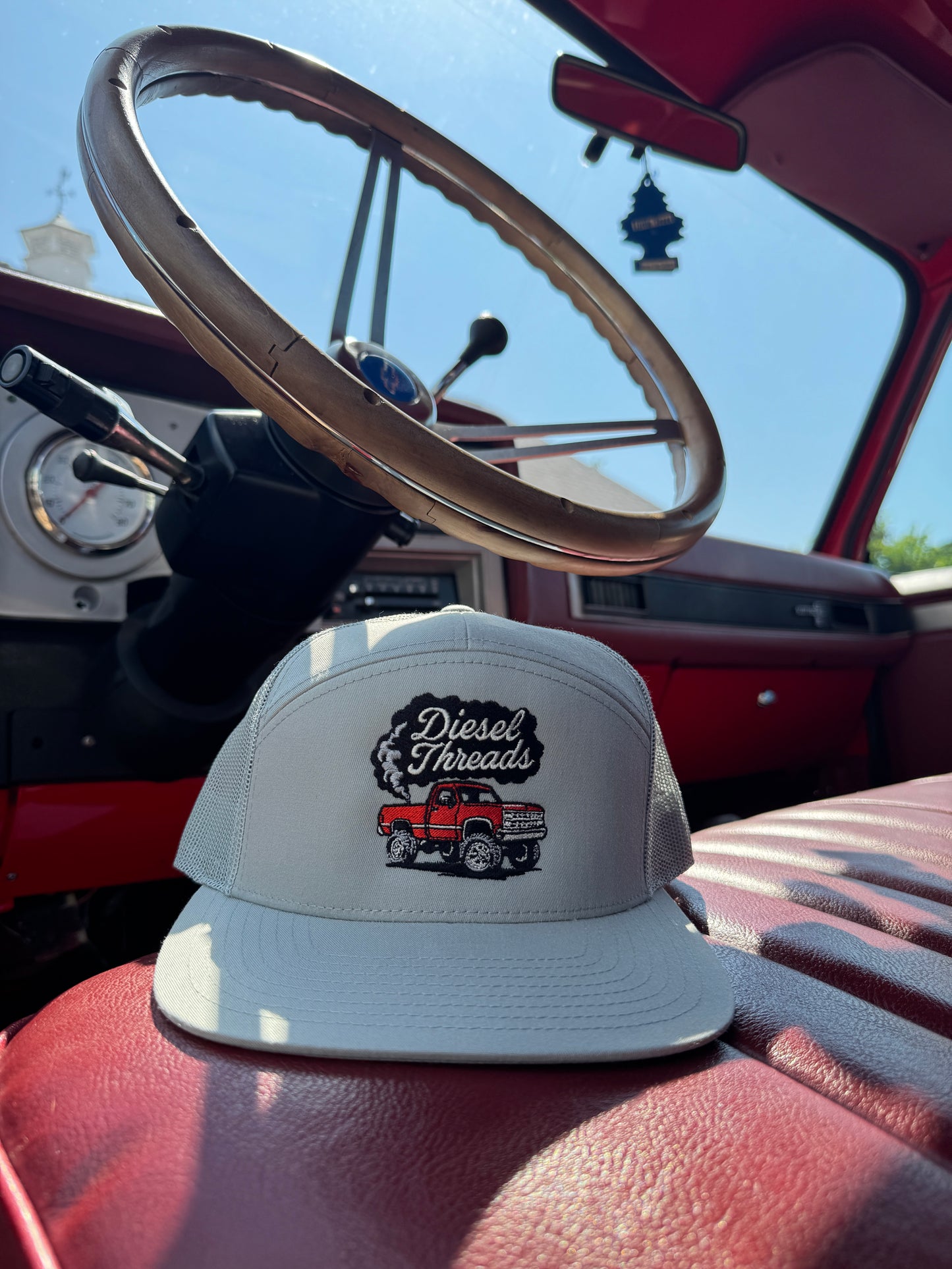 “Square body Smoke” Hat